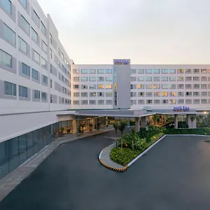 https://park-inn-by-radisson-clark.angeleshotels.net